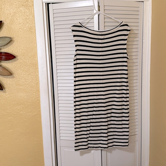 Loft white/blue striped dress. Size M - Picture 2 of 4